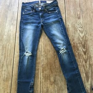 Rag & Bone size 28 cropped Jean